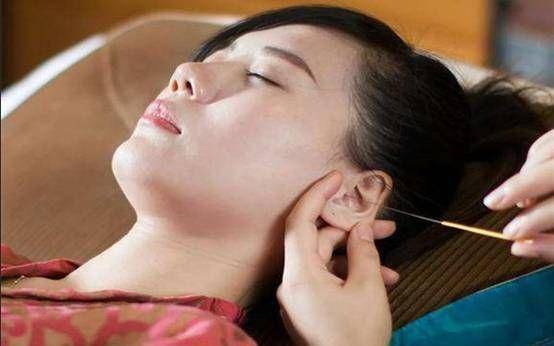 对于喜欢采耳的人来说,这一过程能带来难以言喻的美妙感觉,实现身心的