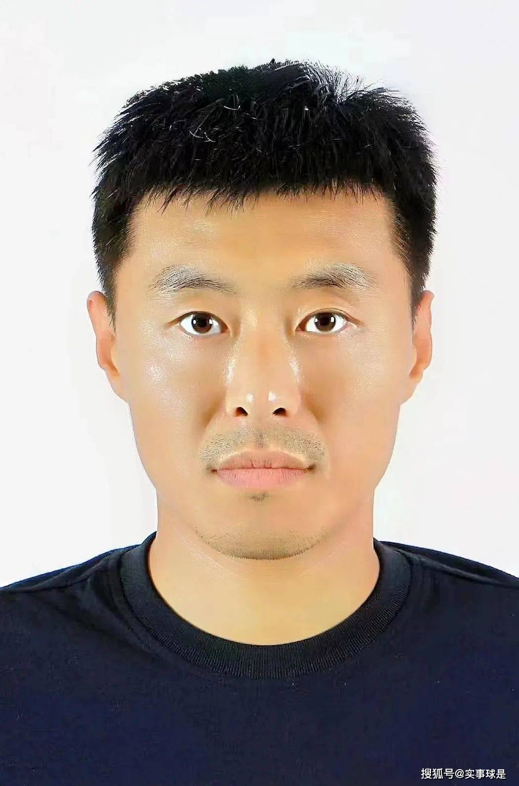 姜宁继续担任青岛海牛队长,连续2年帮助球队完成冲甲冲超目标