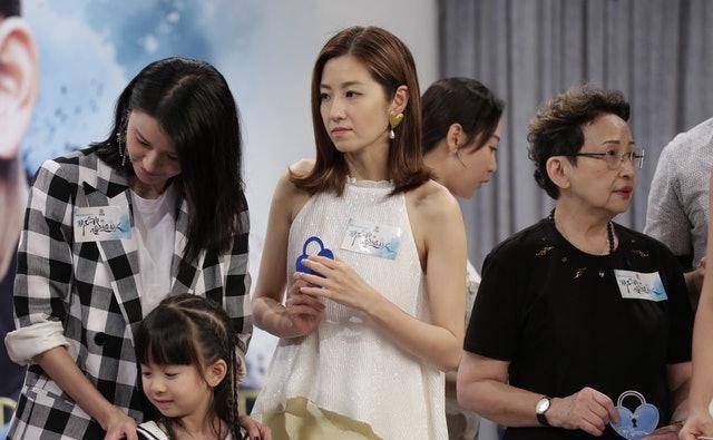 与太太陈自瑶婚姻传闻愈演愈烈 tvb视帝王浩信避谈拒采访_刑侦_黄智雯