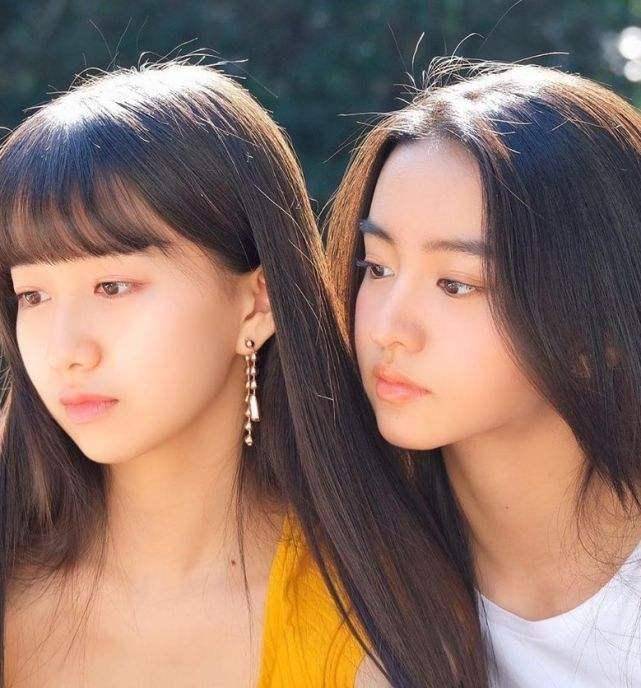 19岁的木村光希身着泳装大秀好身材,前