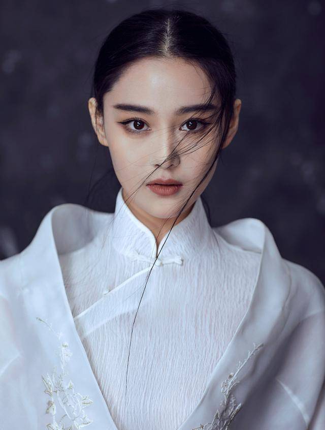 张馨予发文与球迷互动,不再执着于种花种菜,一定要为自己的事业努力