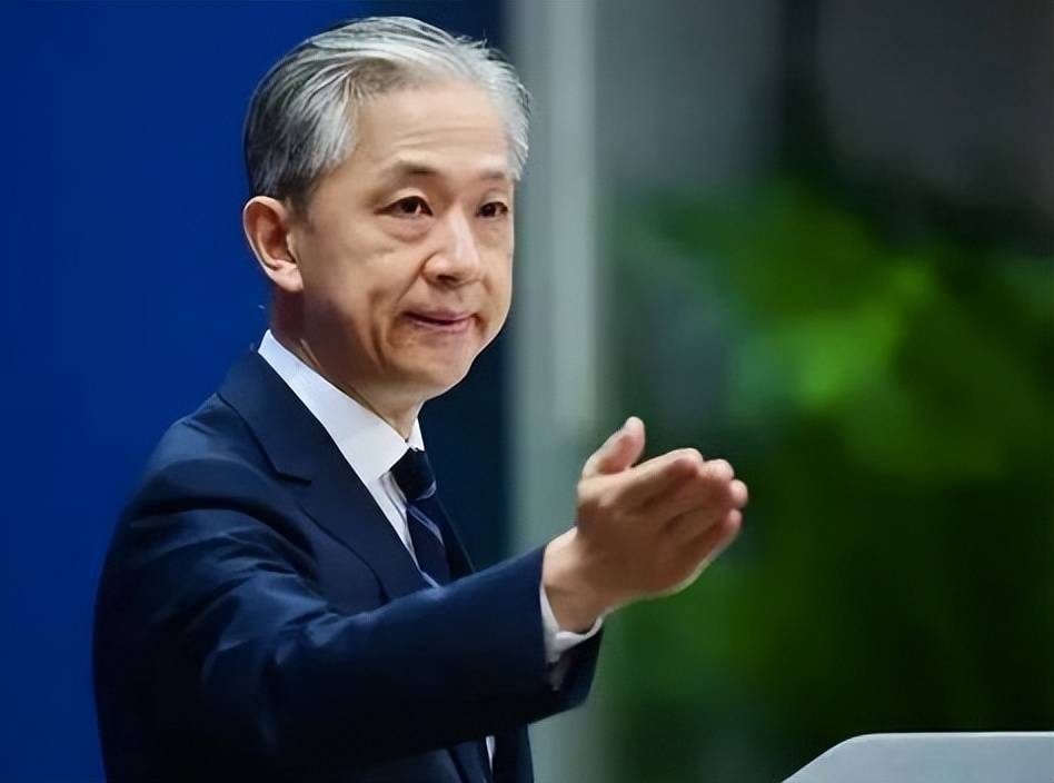 而且此前台湾地区的邱毅教授在分析蔡英文窜访美国,与麦卡锡进行见面