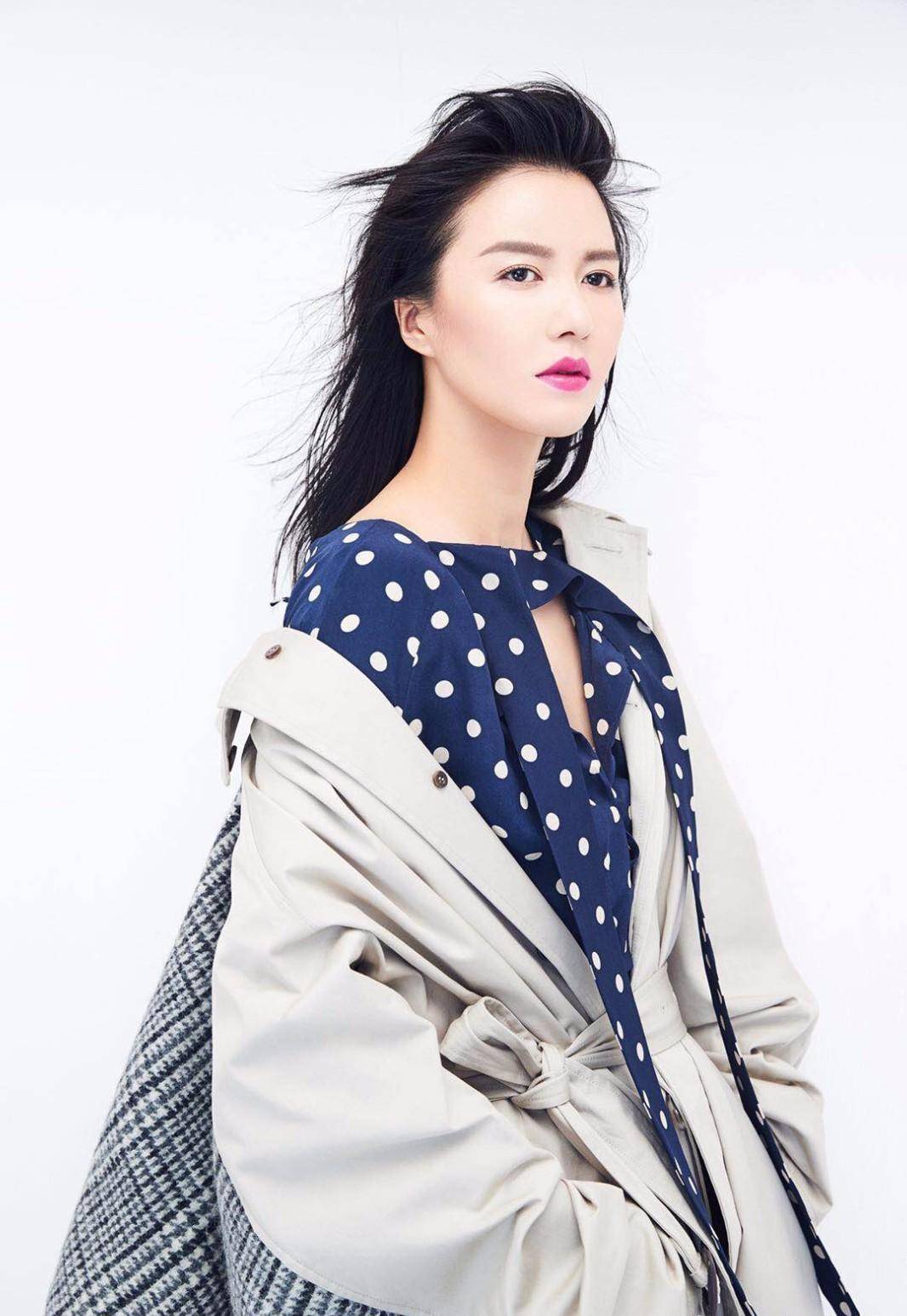 谭维维近况,谭维维和老公的合照,两人脸上都洋溢着幸福的笑容_陈逸飞