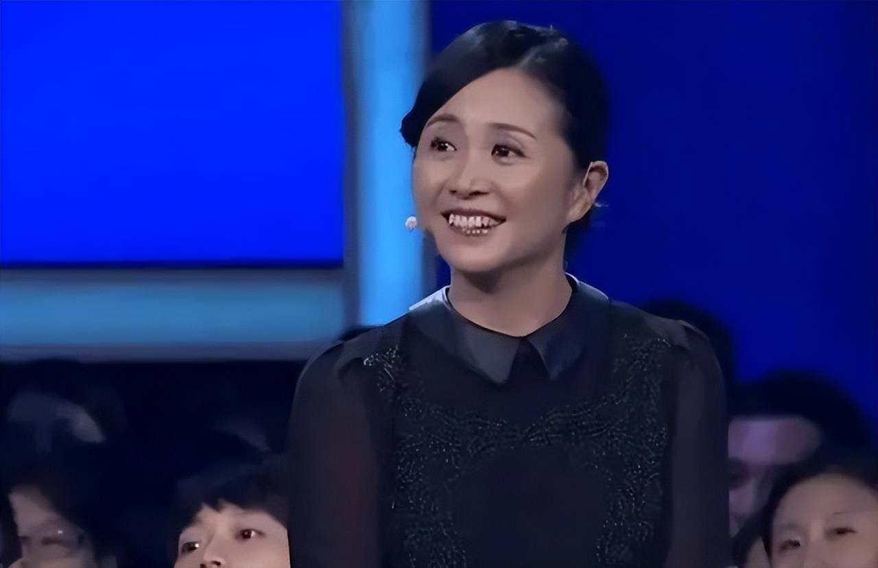 "非诚勿扰"黄菡现状:退居幕后,相夫教女搞学术,气质变化大_主动_爱情