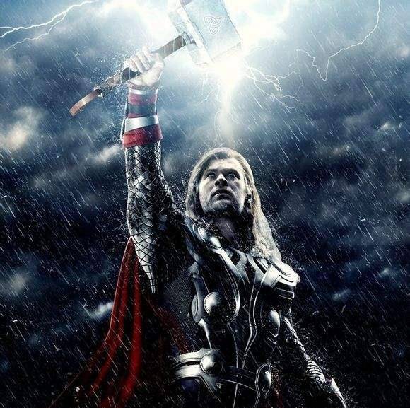 雷神的能力是天生的,而他的战力提升只能靠潜能爆发以及换装备,说白了