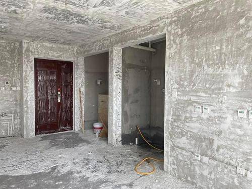 墙面老发霉?别担心,昆明腻子粉厂家有妙招_处理_防潮_墙体