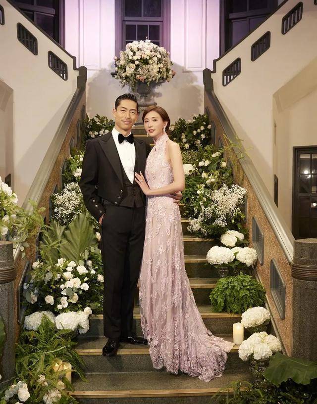 林志玲跟老公婚后首次合体拍写真,网友:越来越有夫妻相