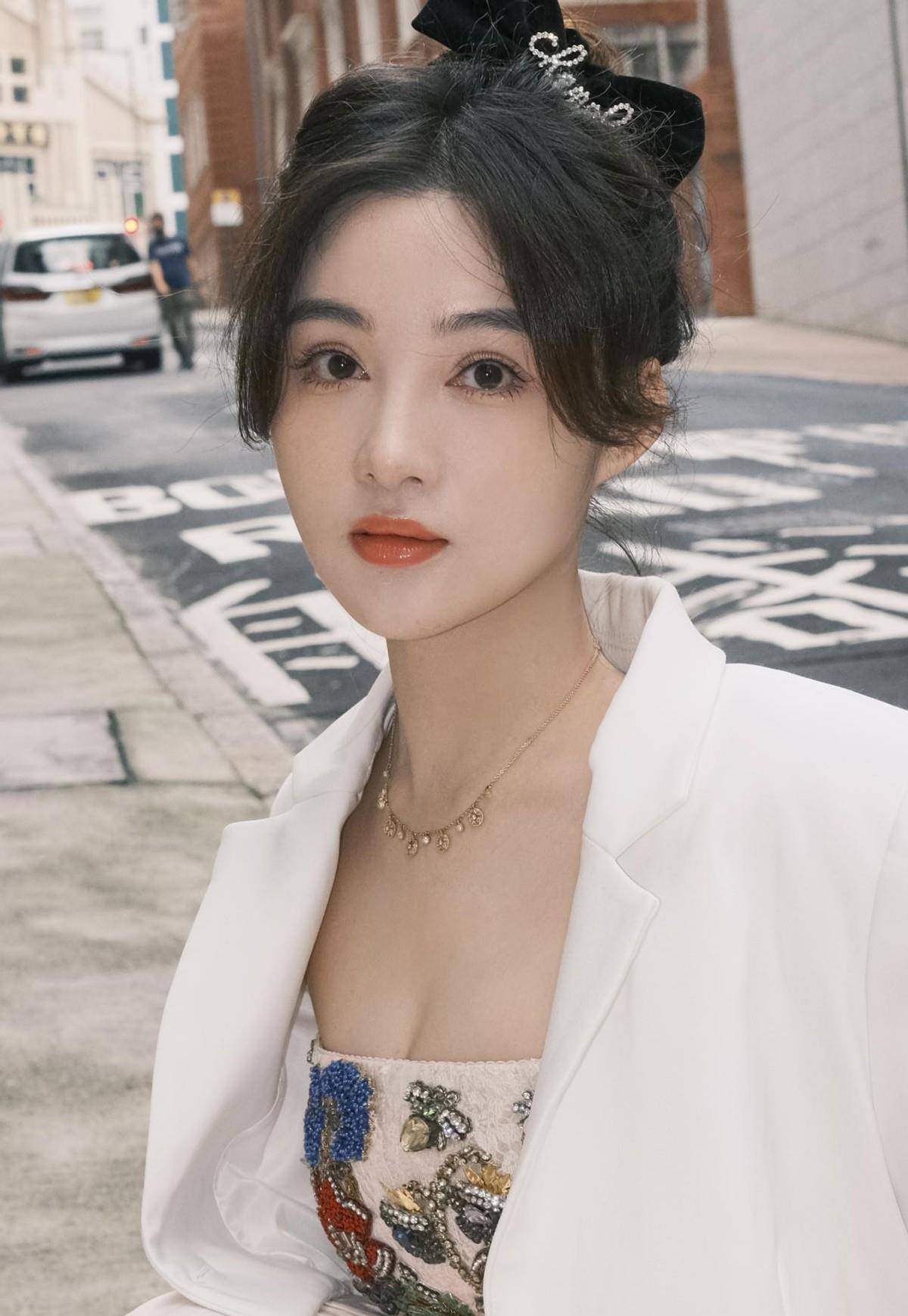 孙嘉璐要拍新电影了吗?新酷造型是这样的!_军装_照片_角色