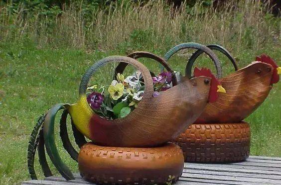 买了几个废旧轮胎,改成椅子和花盆,竟比买的还好看_创意_装饰_花坛