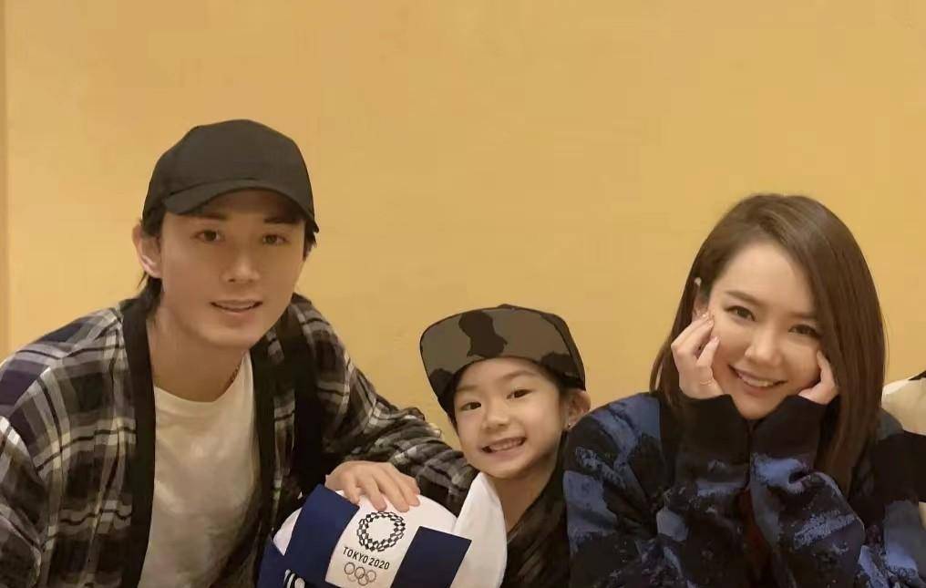 11年过去前女友仍难忘情,女儿名字都跟戚薇有关_林子君_李承铉_孩子