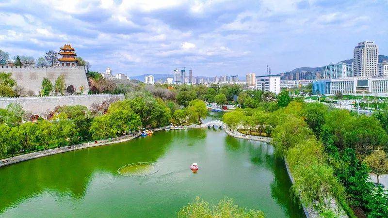 平凉美景三月天,桃红柳绿又一春_柳湖_桃花_杨柳