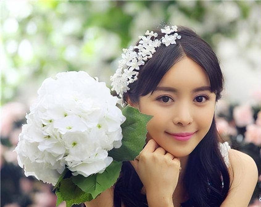 5,马樱侨王婉佳能够在中国最漂亮学生妹排名中排第四也是因为一张照片