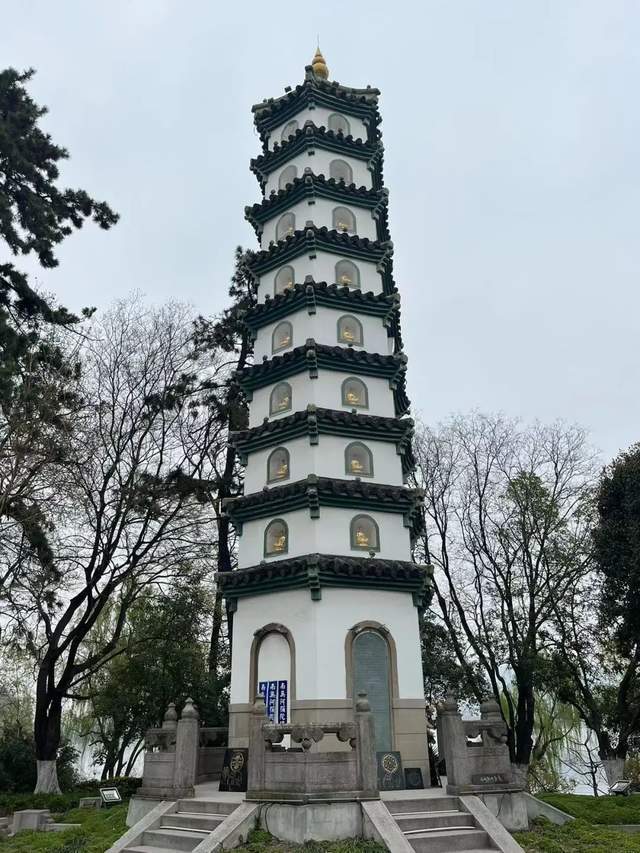 南京玄武湖寺庙图片