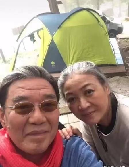 老戏骨李立群近况憔悴,抬头纹严重眼袋突出,曾被批接戏没原则_妻子