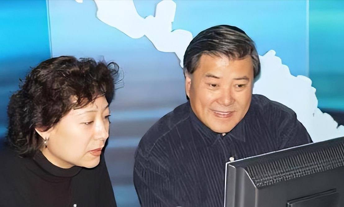 "国家一级演员"关牧村:与王星军离婚后,44岁携子嫁高官,今怎样了_弟弟