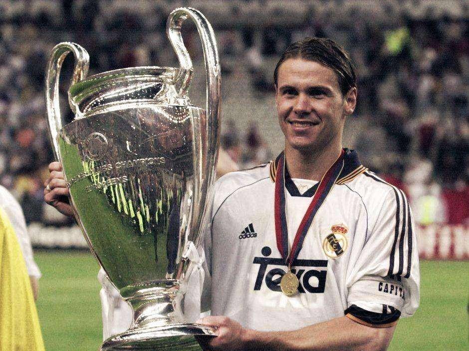 21世纪以来的皇马最佳阵容,2位金球奖得主居然都无缘入选_卡瓦哈尔
