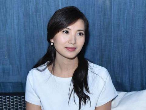 41岁陈好晒近照,身体发福胖成大妈,与曾经的"万人迷"判若两人_豪门