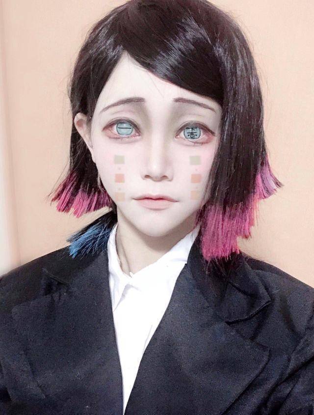 外国网友COS《咒术回战》：百分百还原真人 像是漫画里走出来的