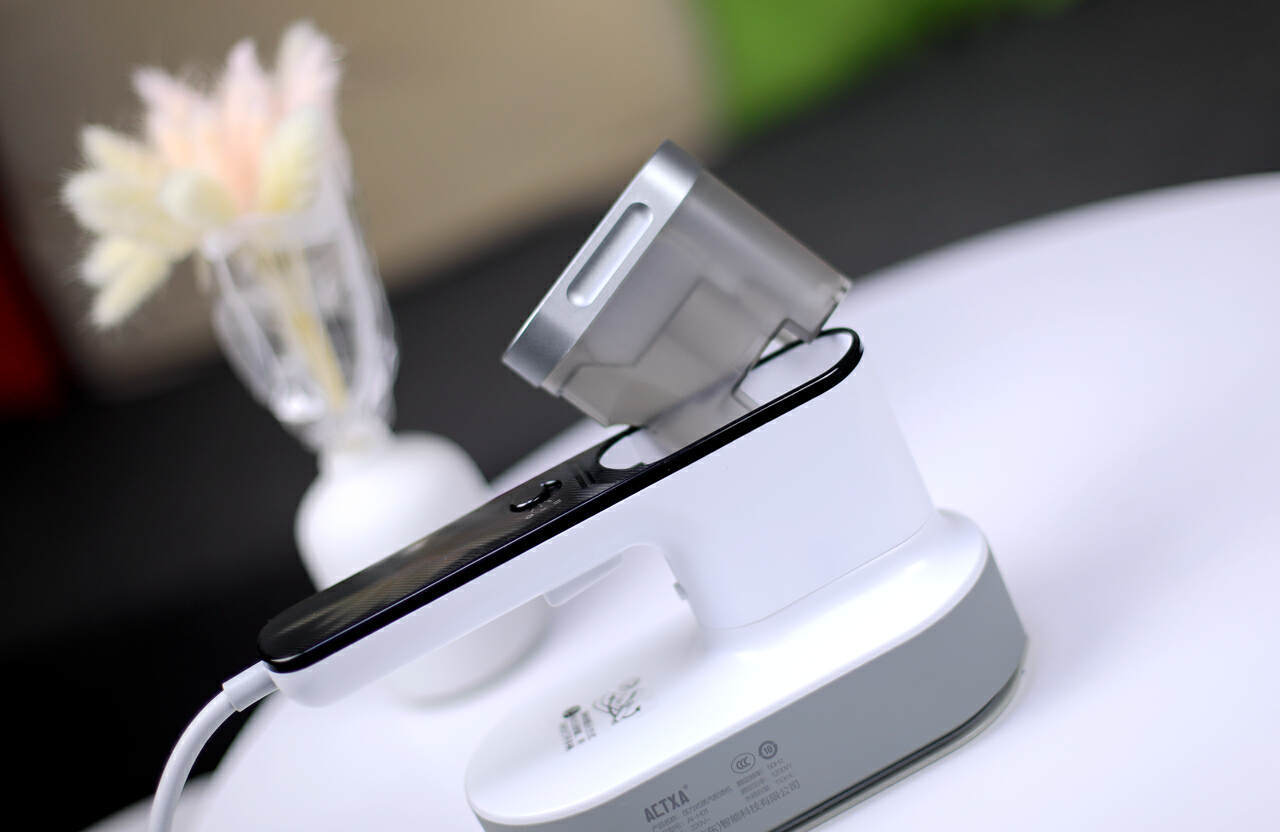 阿卡驰4.0Bar手持增压挂烫机:告别匆忙,职场人精致上班