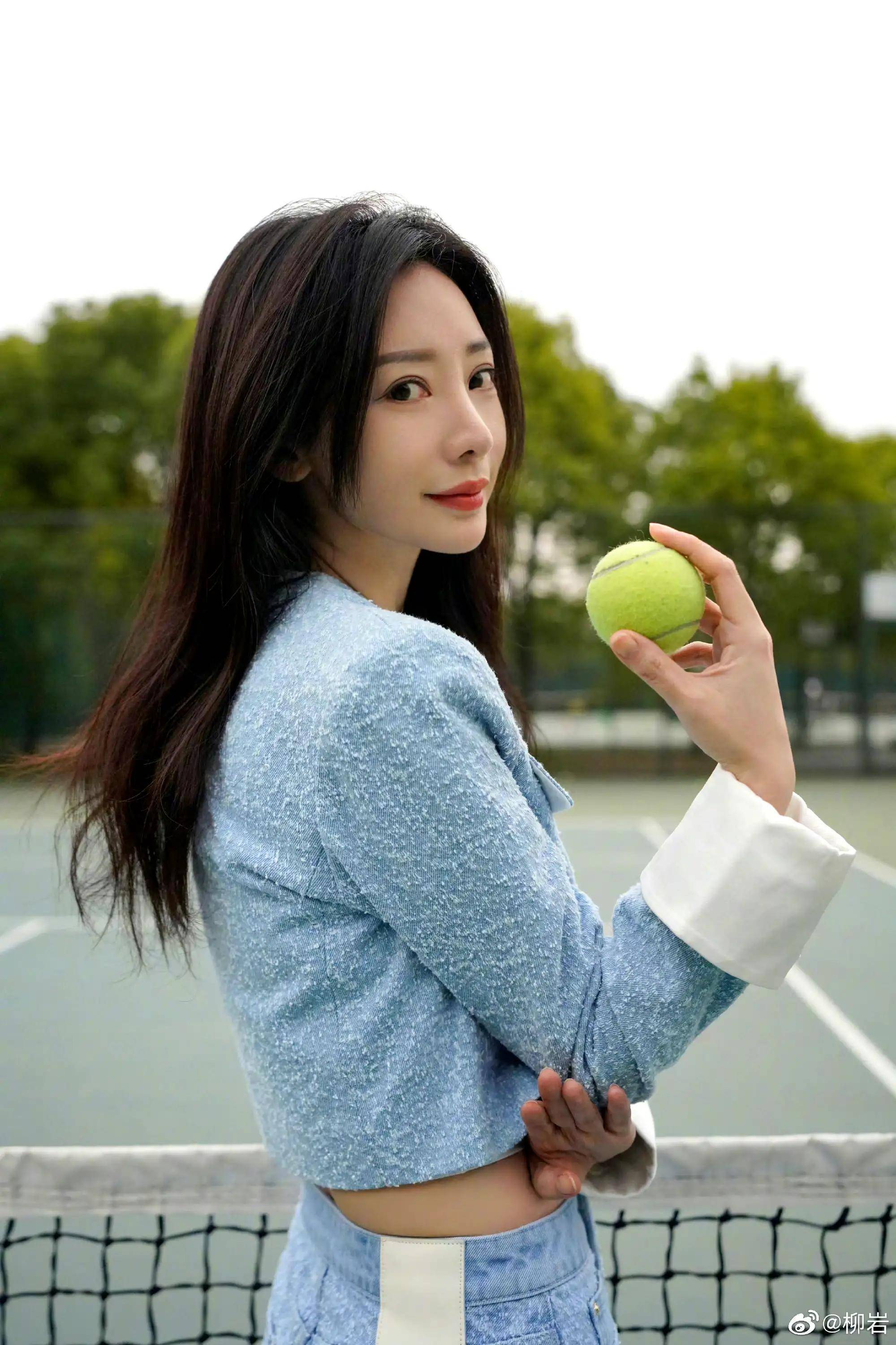 柳岩这身材真是羡慕啊!怎么才能保持这么好的身材呢?_运动_漂亮_感觉