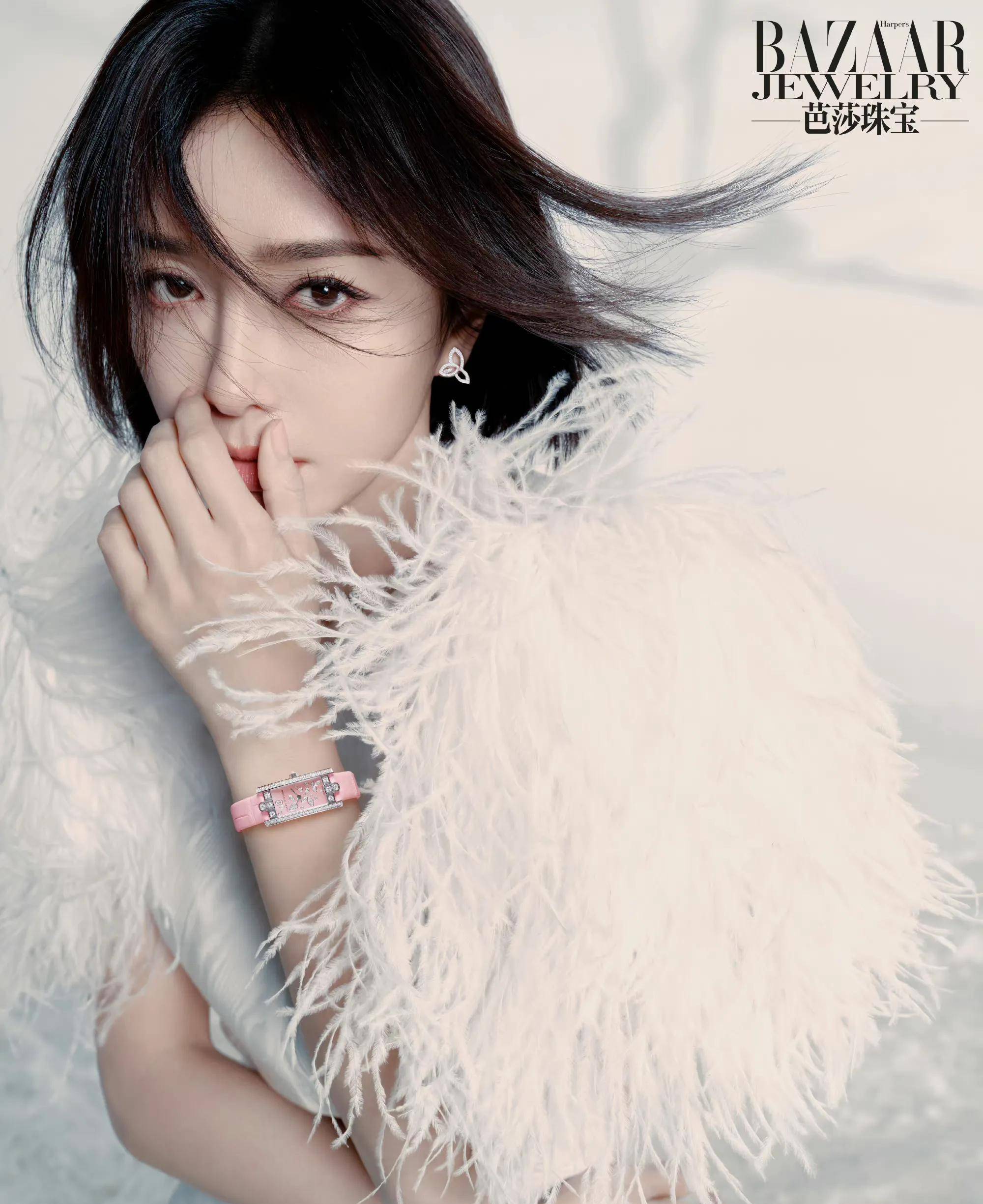 秦岚《芭莎珠宝》杂志大片,清冷优雅,美丽迷人_冰雪_力量_黑色