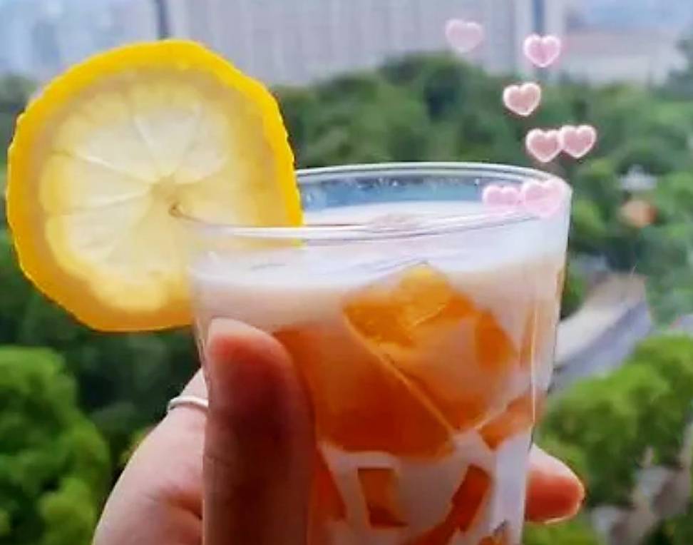 维C柠檬红茶冻撞奶图片
