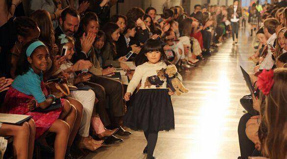 "贵族气"要从小培养李湘女儿王诗龄9岁已经开始学打高尔夫了_孩子