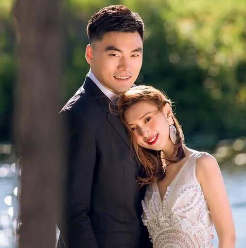 刘晓宇女友钟鹿纯图九是易建联妻子荆灵图八是王仕鹏老婆李跑图七是