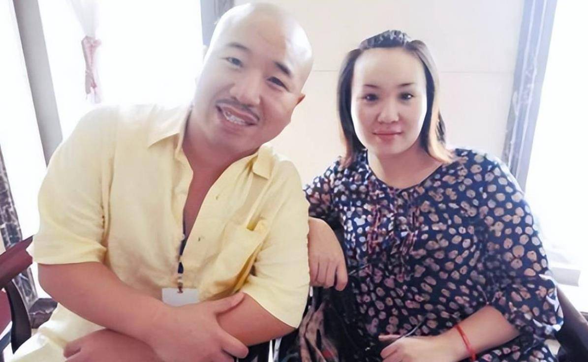 王小利:二婚娶小11岁娇妻李琳,52岁当爷爷乐开怀,人