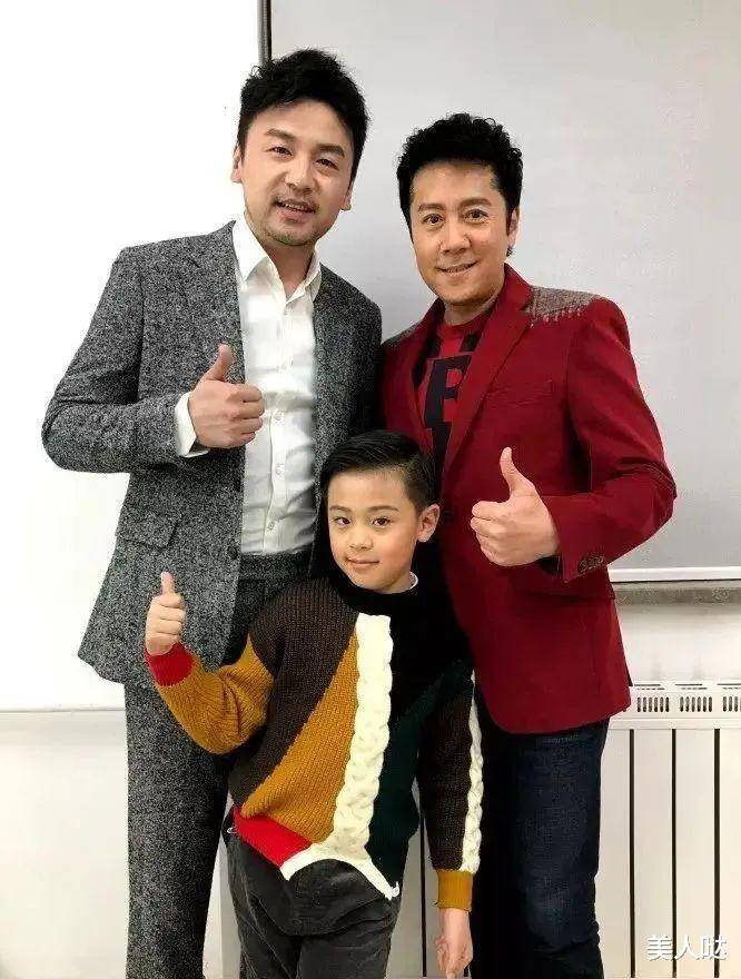 蔡国庆全家福曝光!