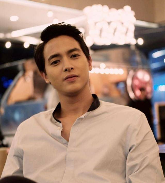 幸运女神lisa分享幸运,不仅自己涨粉飞快,众明星也是超人气_韩流_taew