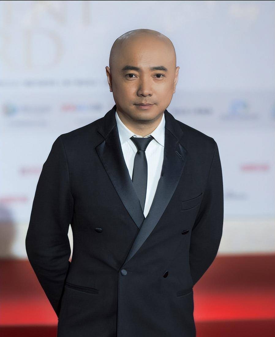 徐峥最近真的变"猪八戒"了!走在街上,没人知道吗?_博克诺_网友_观众