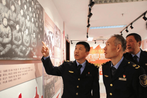 新民市应急局组织参观《档案里的红色新民》(图9)