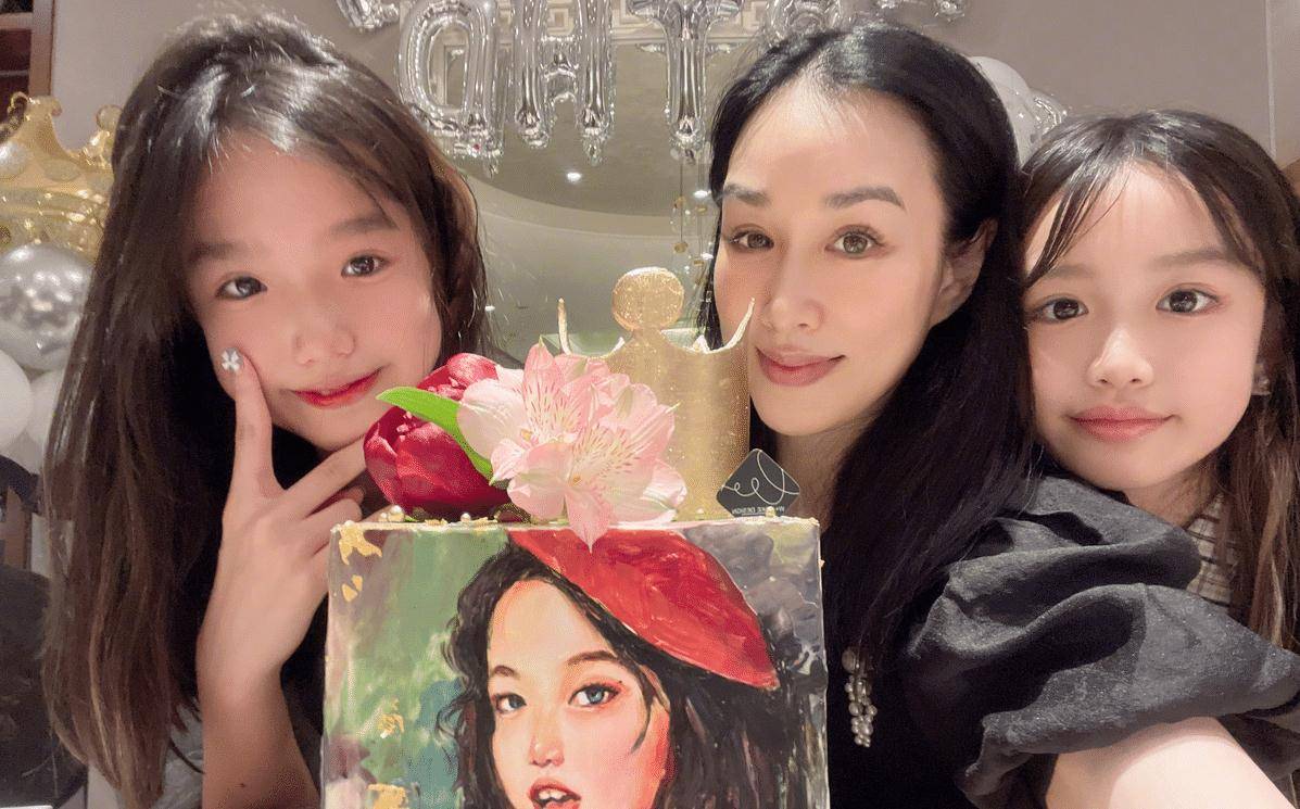 钟丽缇为二女儿庆生!