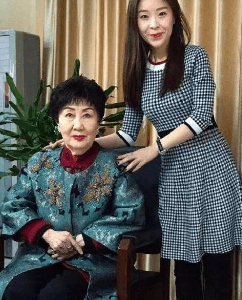 京剧名家孙毓敏离世:初恋是富商,丈夫是电工,她的人生悲情催泪_表演
