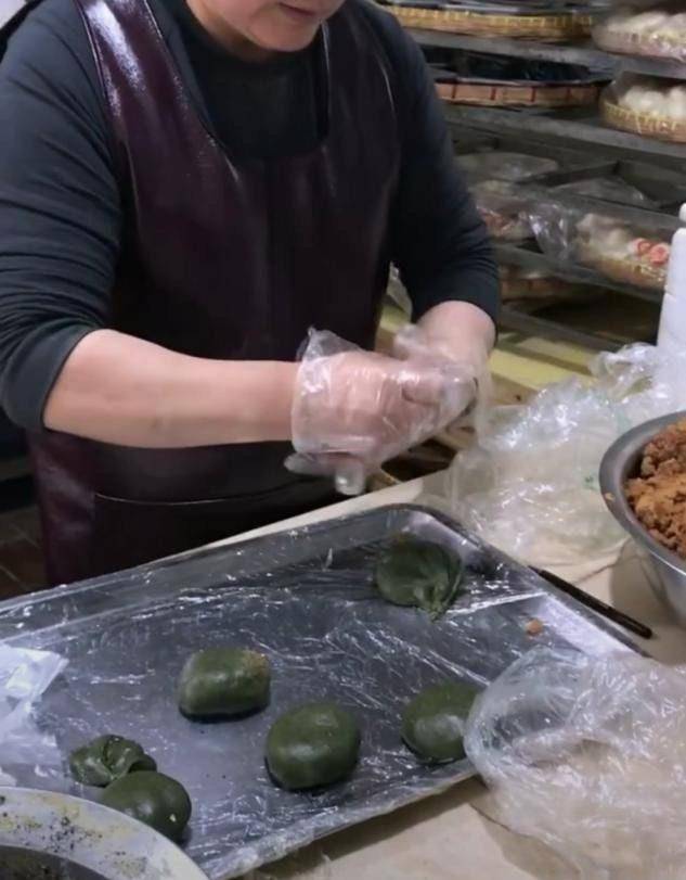 马上节日了,你家青团做好了吗?不负春光不负"青"_李秀成_清明_绿色