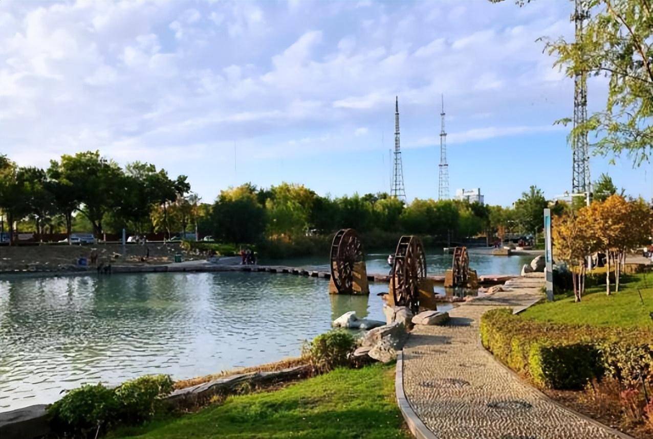 新疆的戈壁旅游之城,聚集的都是汉族人,成为西部百强县_城市_地区