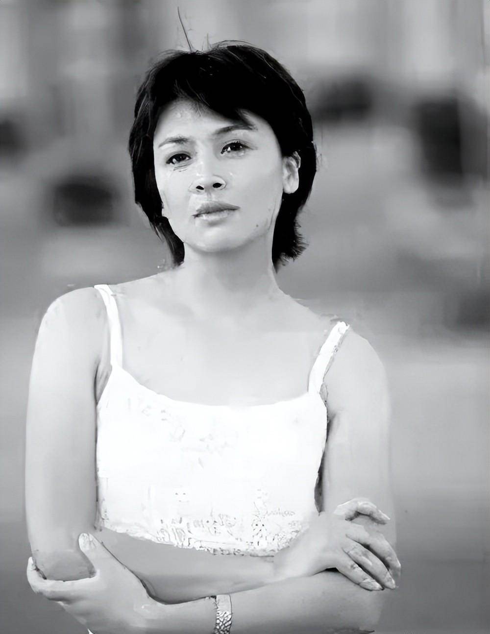 苏瑾:16岁当模特,27岁嫁建筑师,分手后独自带娃,如今现状如何_赵宝刚