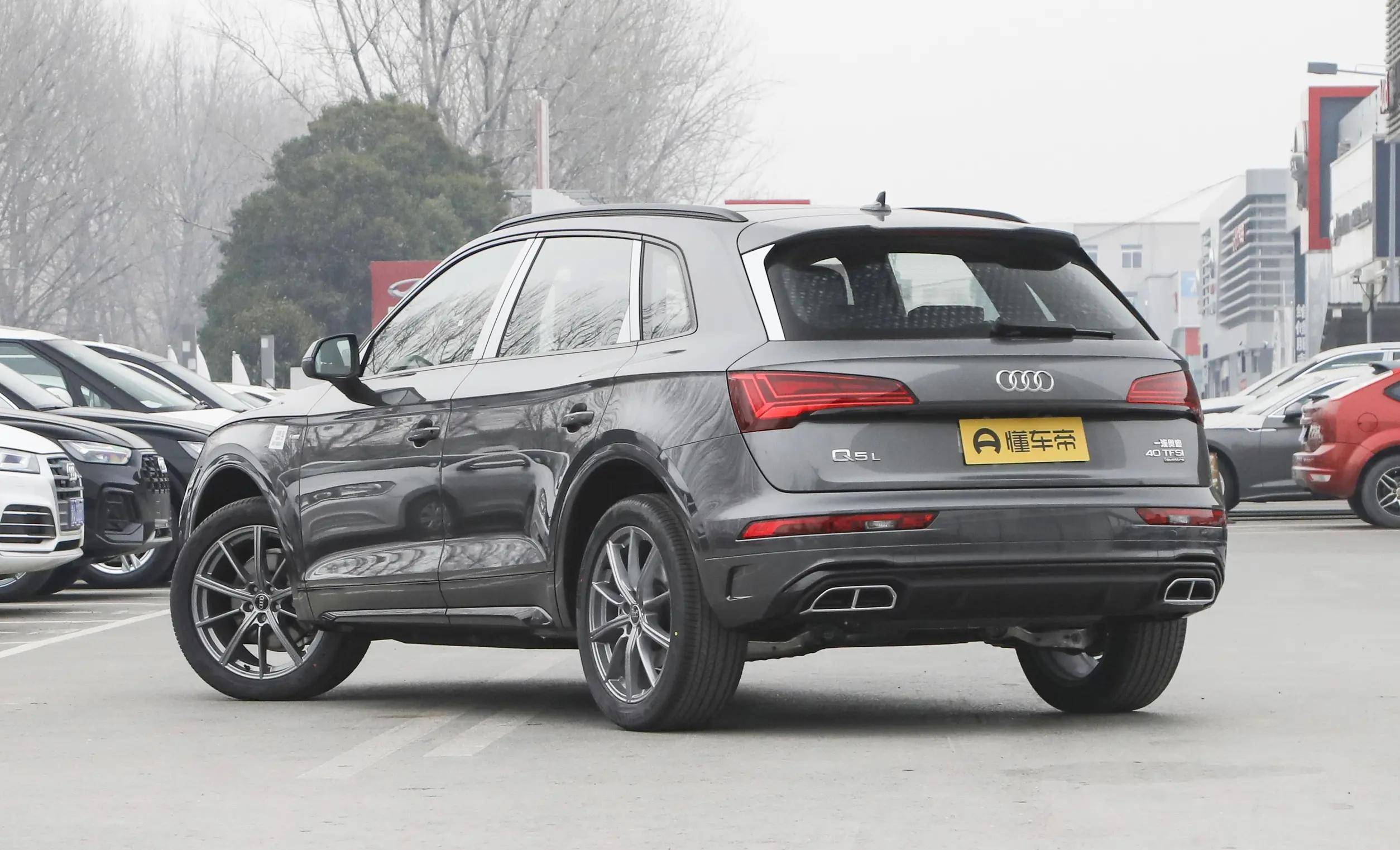 75万起的全新奥迪q5l,外观颜值高,配2.