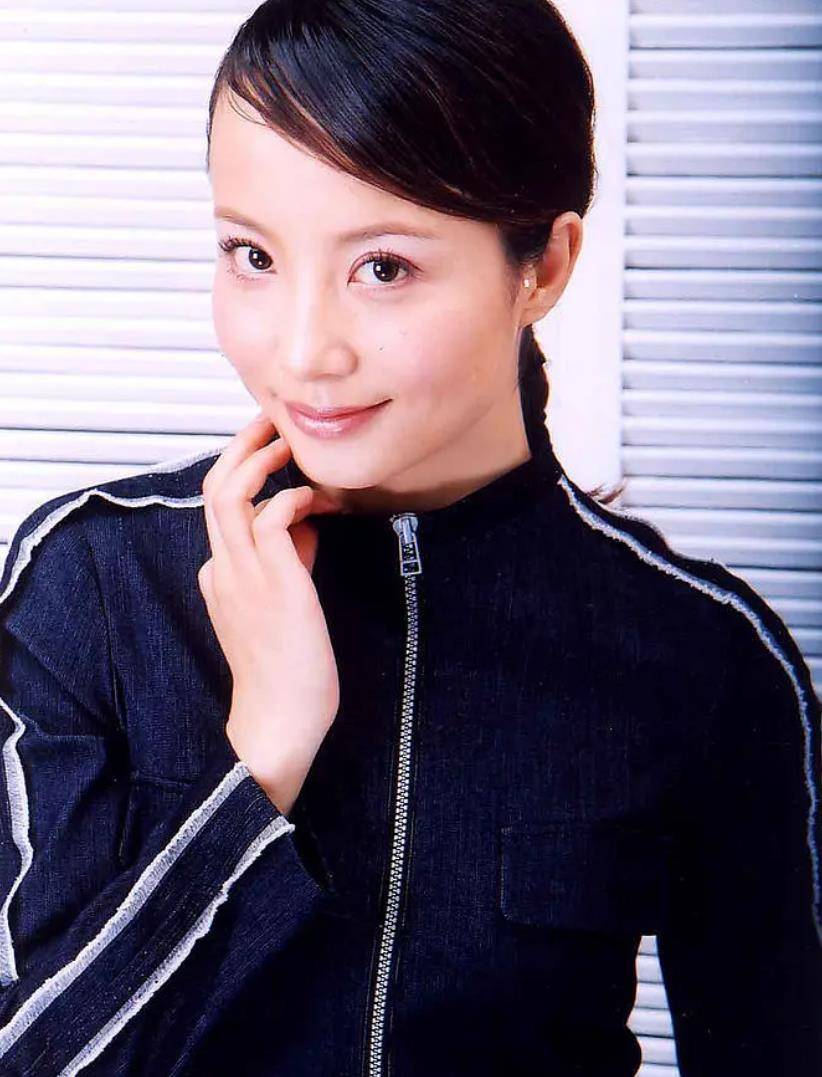 女演员陶红:不被爱情所累,只想孝顺外婆和妈妈,53岁仍单身_角色_时间