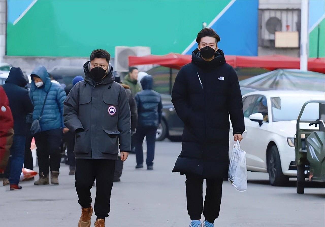 除了谢金,没人敢拿德云社的李鹤东当"狠人"_郭德纲_观众_东哥