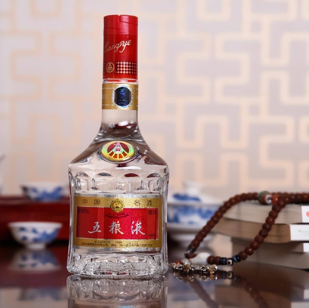 五粮液的品牌实力就不必多说了吧.
