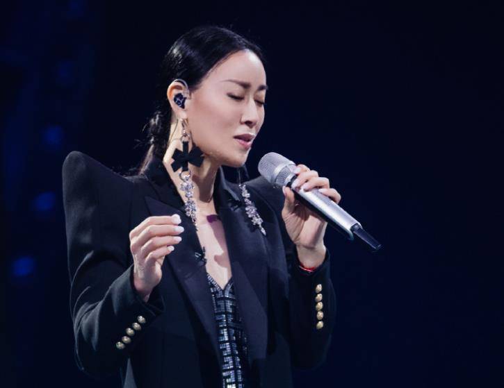 那英容祖儿陈梓童站桩输出,获全季最高分,现场反应揭露真实唱功_姐姐