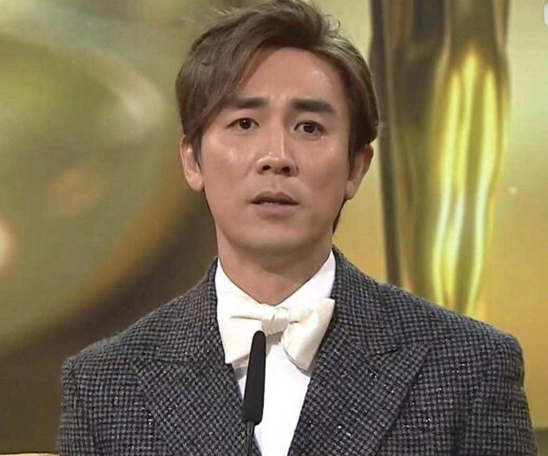 谭俊彦从收视毒药晋升为视帝,惨被父亲公开训话,网友:好刚_狄龙_剧集