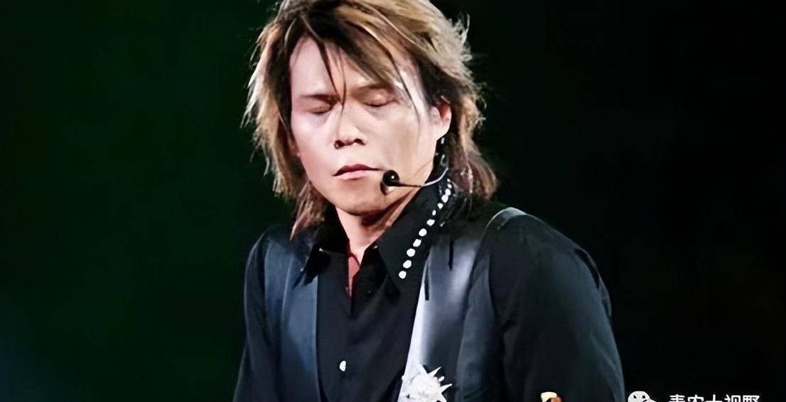 伍佰:一首歌让刘德华挣2亿,圈内女神抢着合作,他到底有何魅力_歌曲