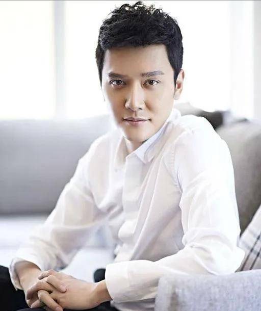 李泽锋说他不仅能演出轨的反派,冯绍峰说他倒想尝试一下却没机会_角色