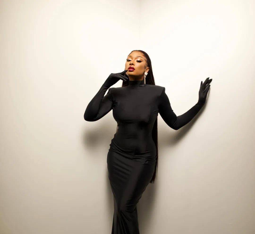 内特罗宾逊_ins_公众