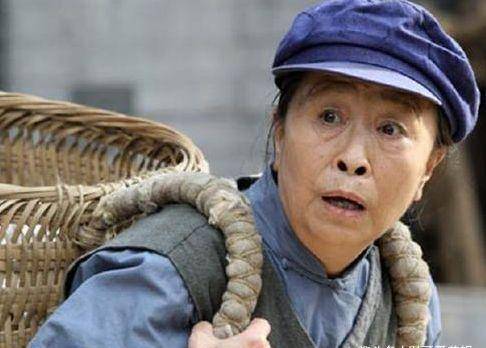 "丑娘"张少华虽丑,但女儿却美貌如花,女婿也是香港男星_电视剧_朋友