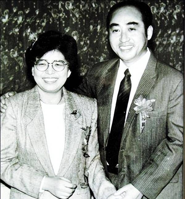 庄则栋生命的最后时刻:范曾为其现场作画,在两任妻子陪伴下去世