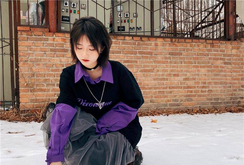 在创造101中备受争议,为了追求自己的音乐梦想,努力强大的鹿小草